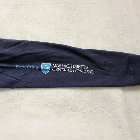 New boys Vineyard Vines 2021 Boston Marathon wicked strong long sleeve tee - Picture 6 of 6